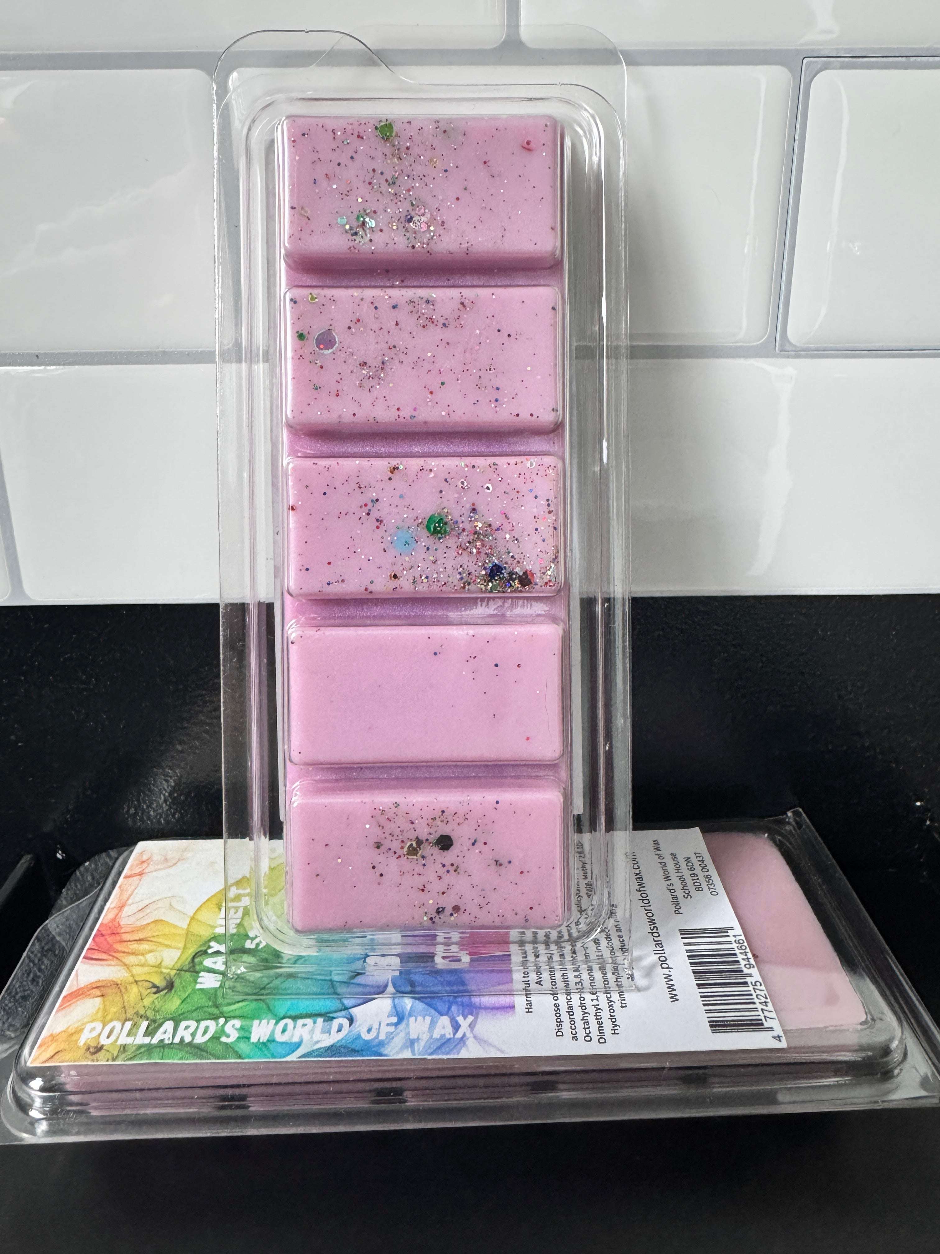 Black Opium Wax Melt Snapbar Made in the UK to be highly scented and long lasting.